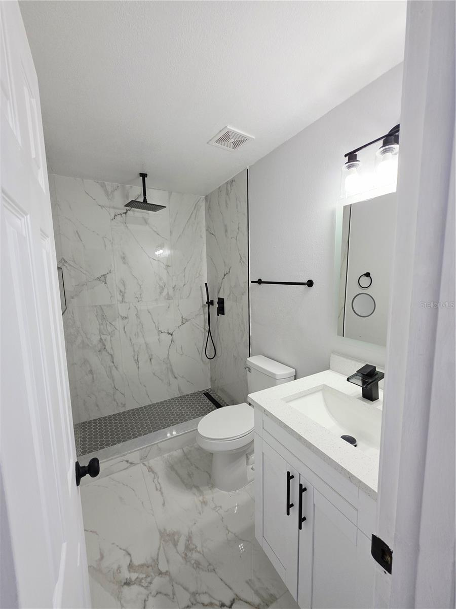Image 11 of 37 For 5817 Liverpool Drive