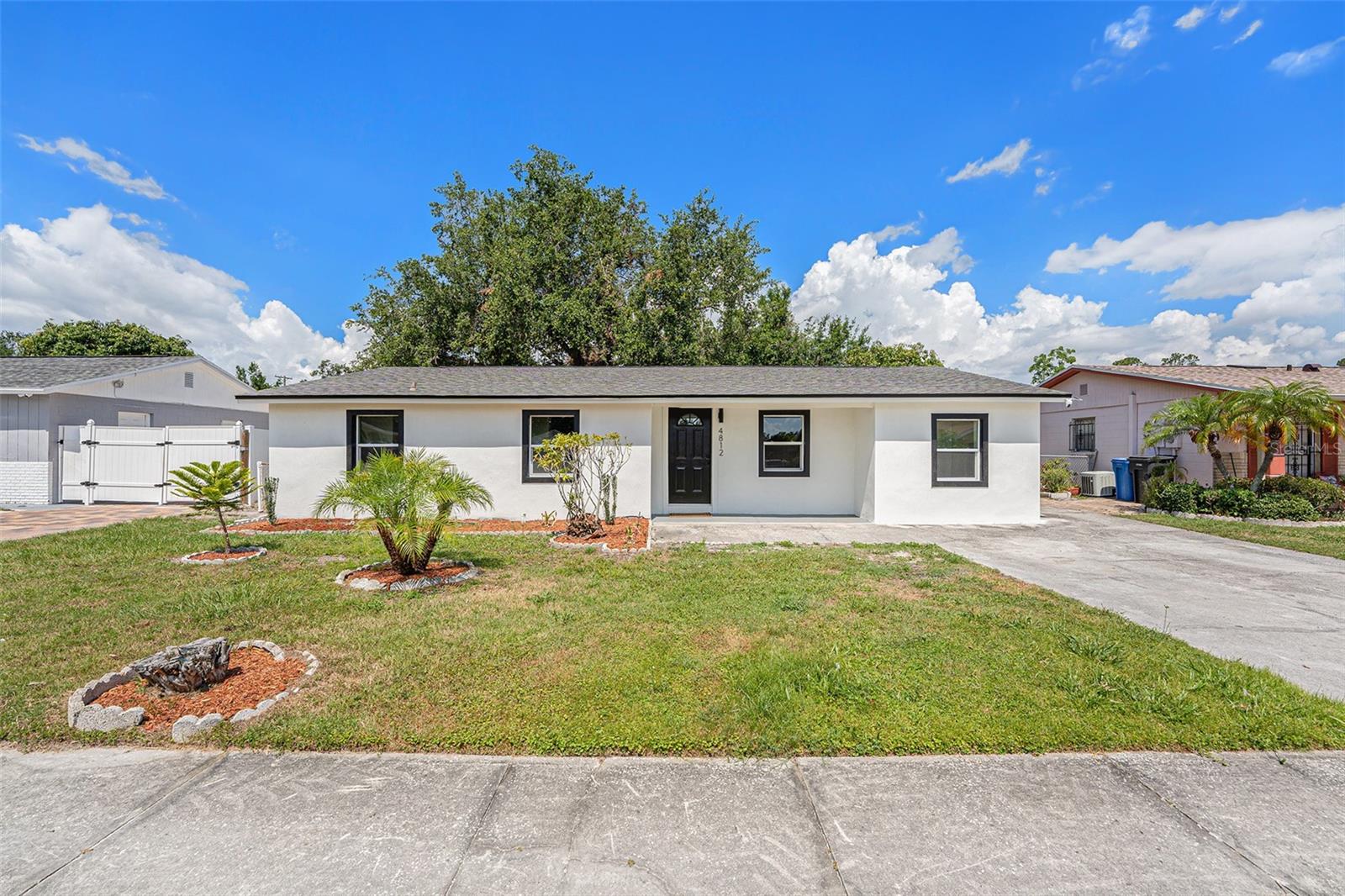 Image 3 of 41 For 4812 El Capistrano Drive