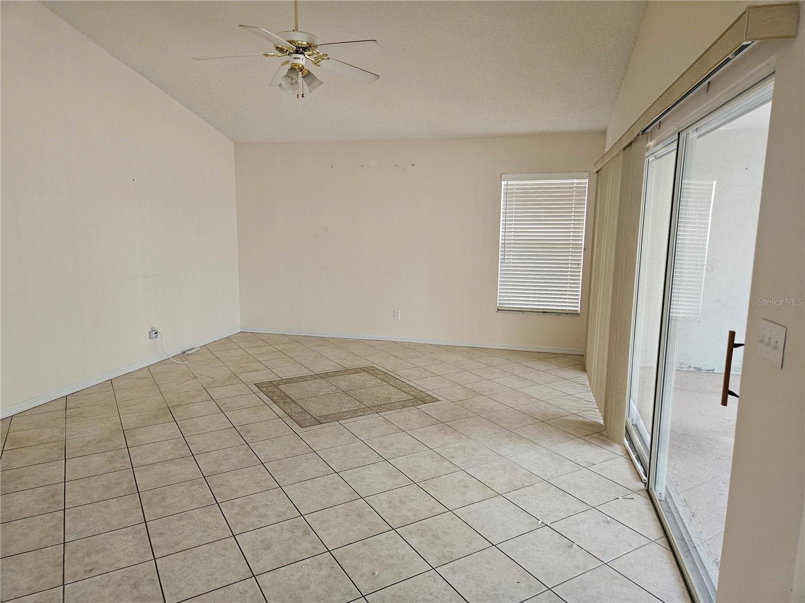 Image 13 of 47 For 2421 Del Webb Boulevard