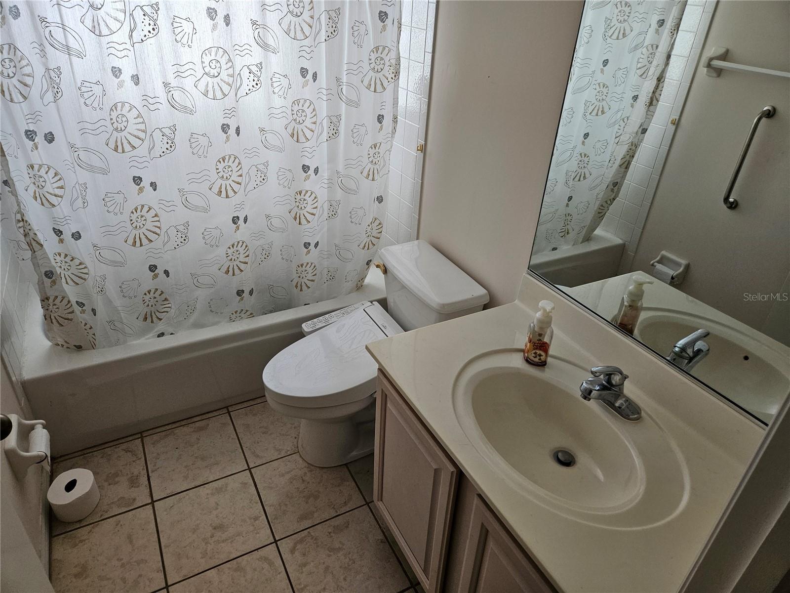 Image 27 of 47 For 2421 Del Webb Boulevard