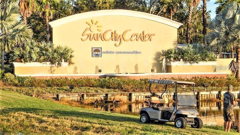 Image 28 of 47 For 2421 Del Webb Boulevard