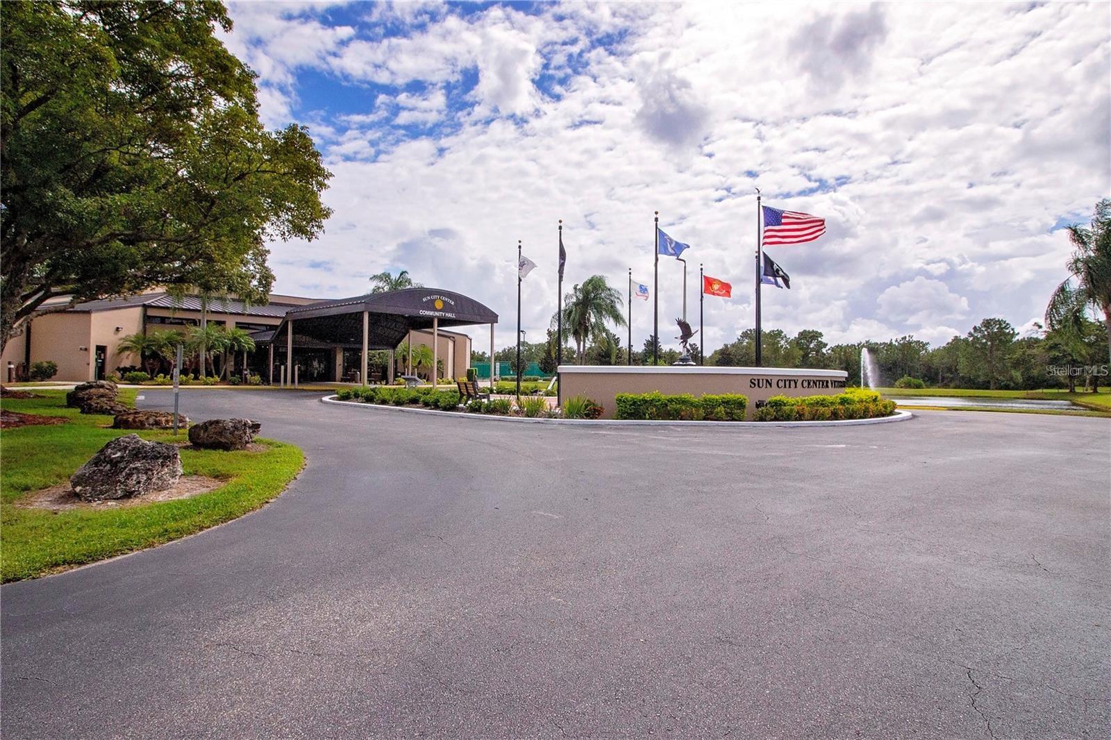 Image 31 of 47 For 2421 Del Webb Boulevard
