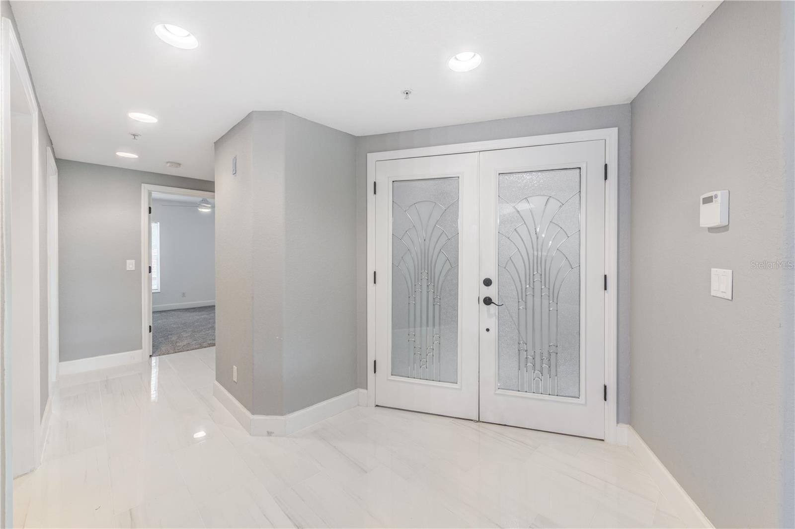 Image 16 of 19 For 1645 Pinellas Bayway S B2
