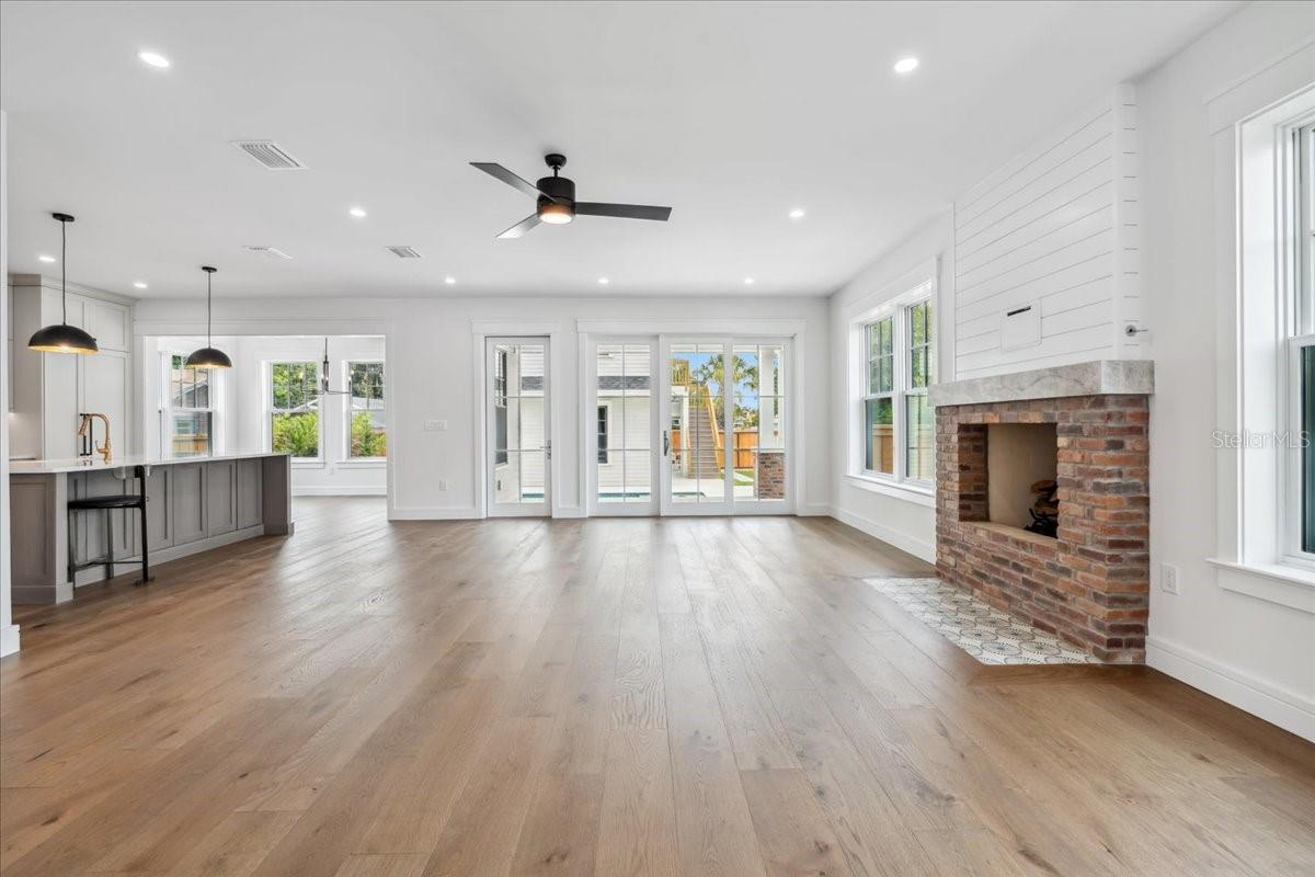 Image 14 of 79 For 2101 3rd Avenue N