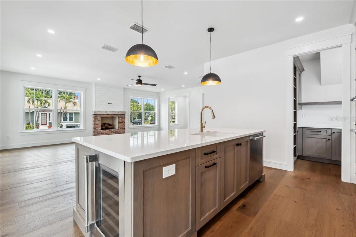 Image 22 of 79 For 2101 3rd Avenue N