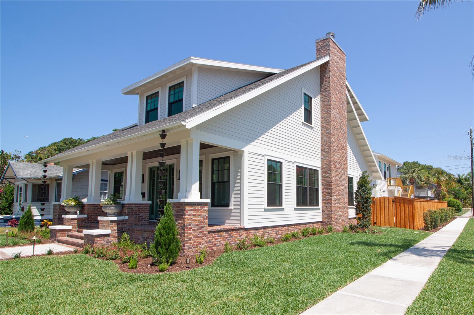 Image 4 of 79 For 2101 3rd Avenue N
