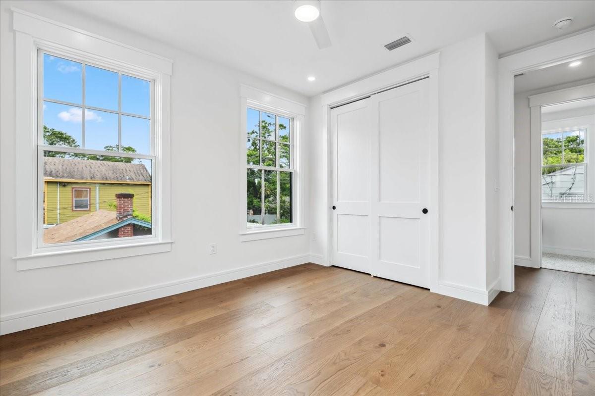 Image 68 of 79 For 2101 3rd Avenue N