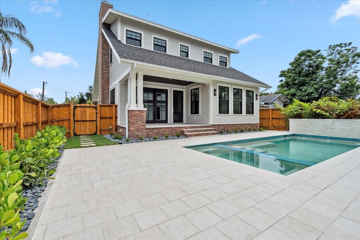 Image 7 of 79 For 2101 3rd Avenue N