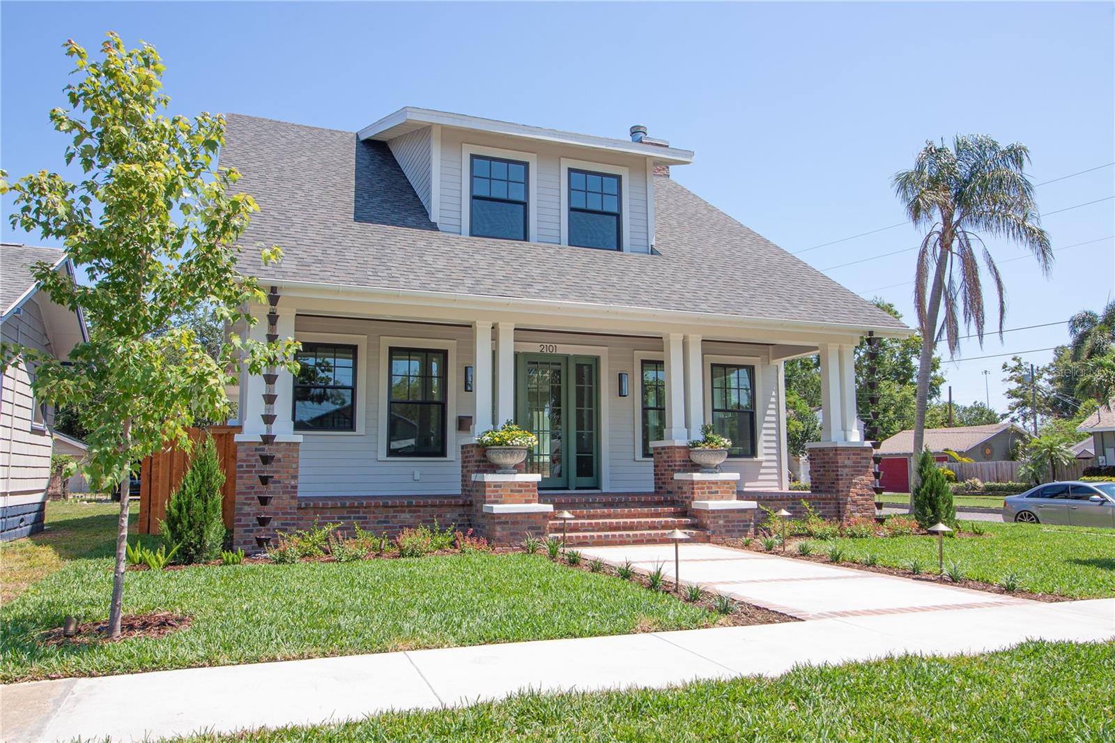 Image 9 of 79 For 2101 3rd Avenue N