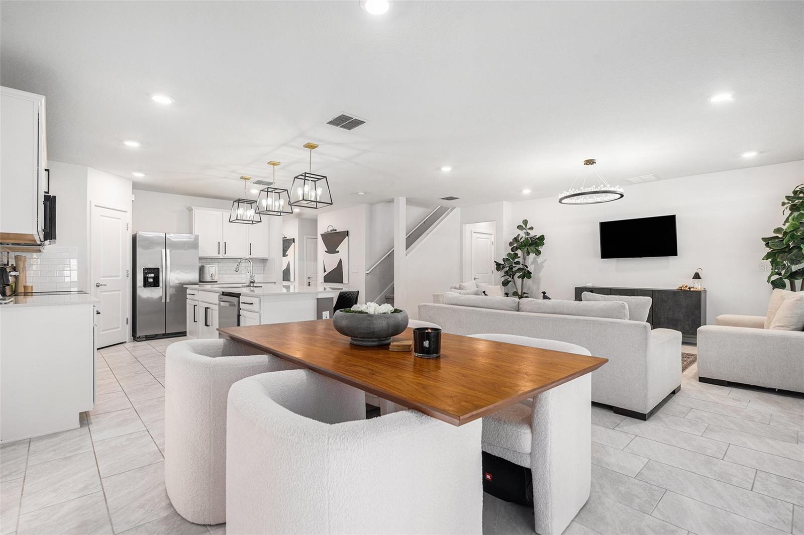 Image 3 of 42 For 30572 Thunderbird Drive