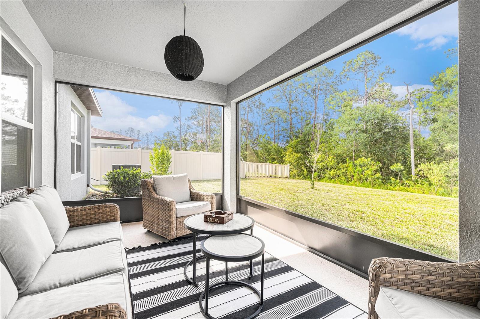 Image 32 of 42 For 30572 Thunderbird Drive