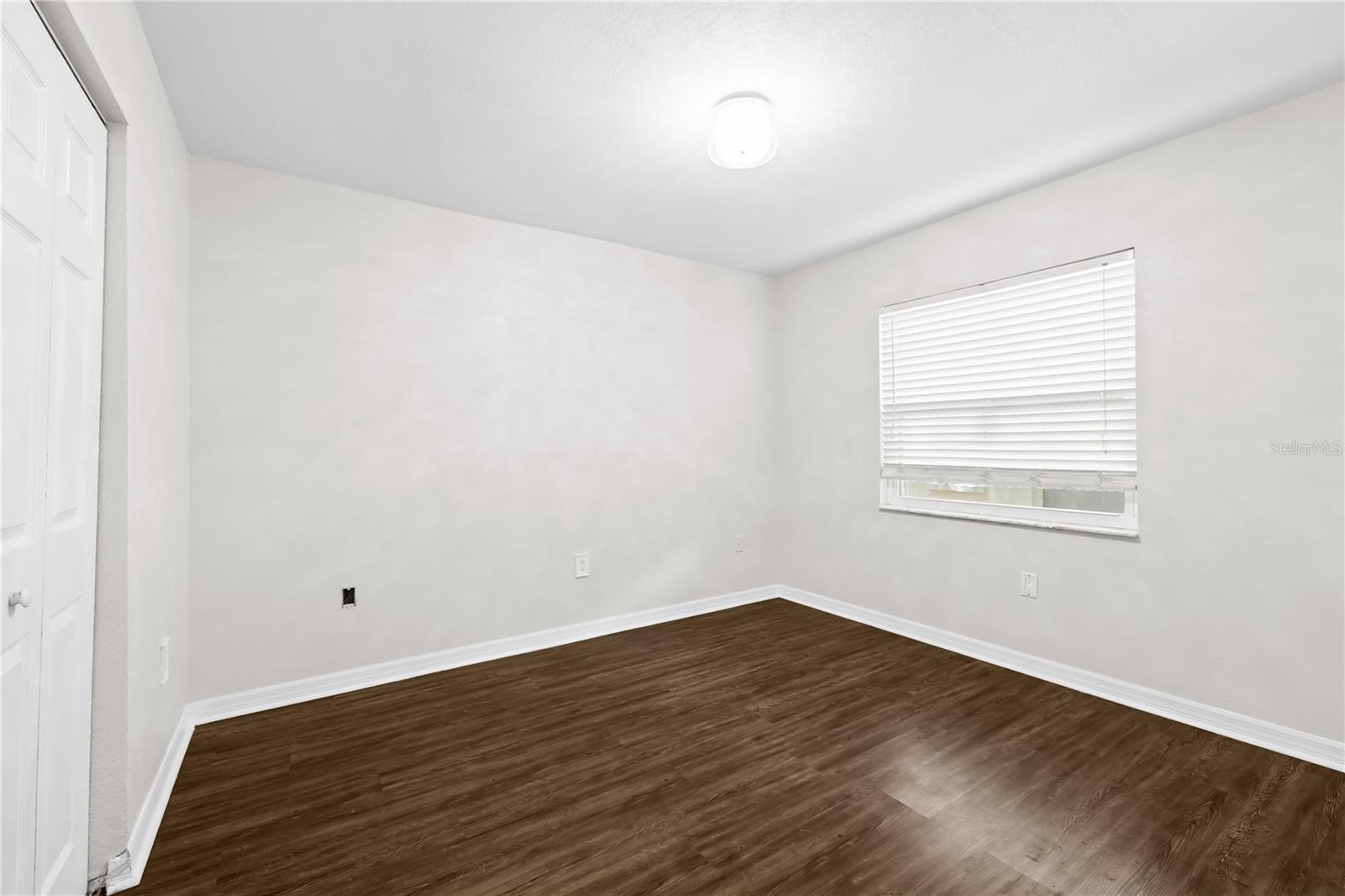 Image 12 of 30 For 10900 Livingston Drive