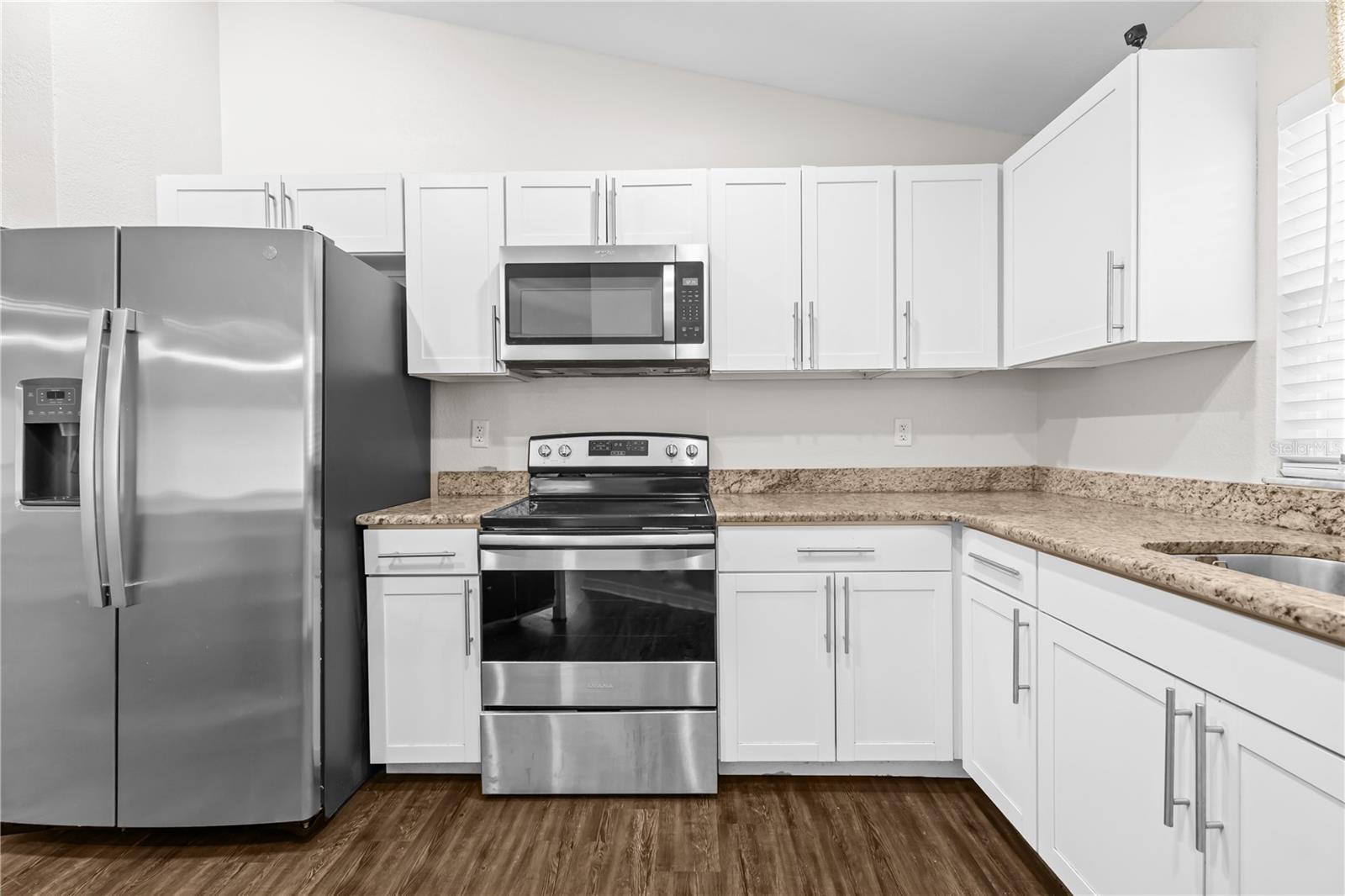 Image 6 of 30 For 10900 Livingston Drive
