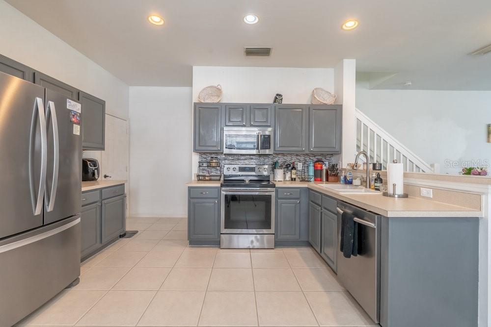 Image 12 of 31 For 15958 Marcello Circle
