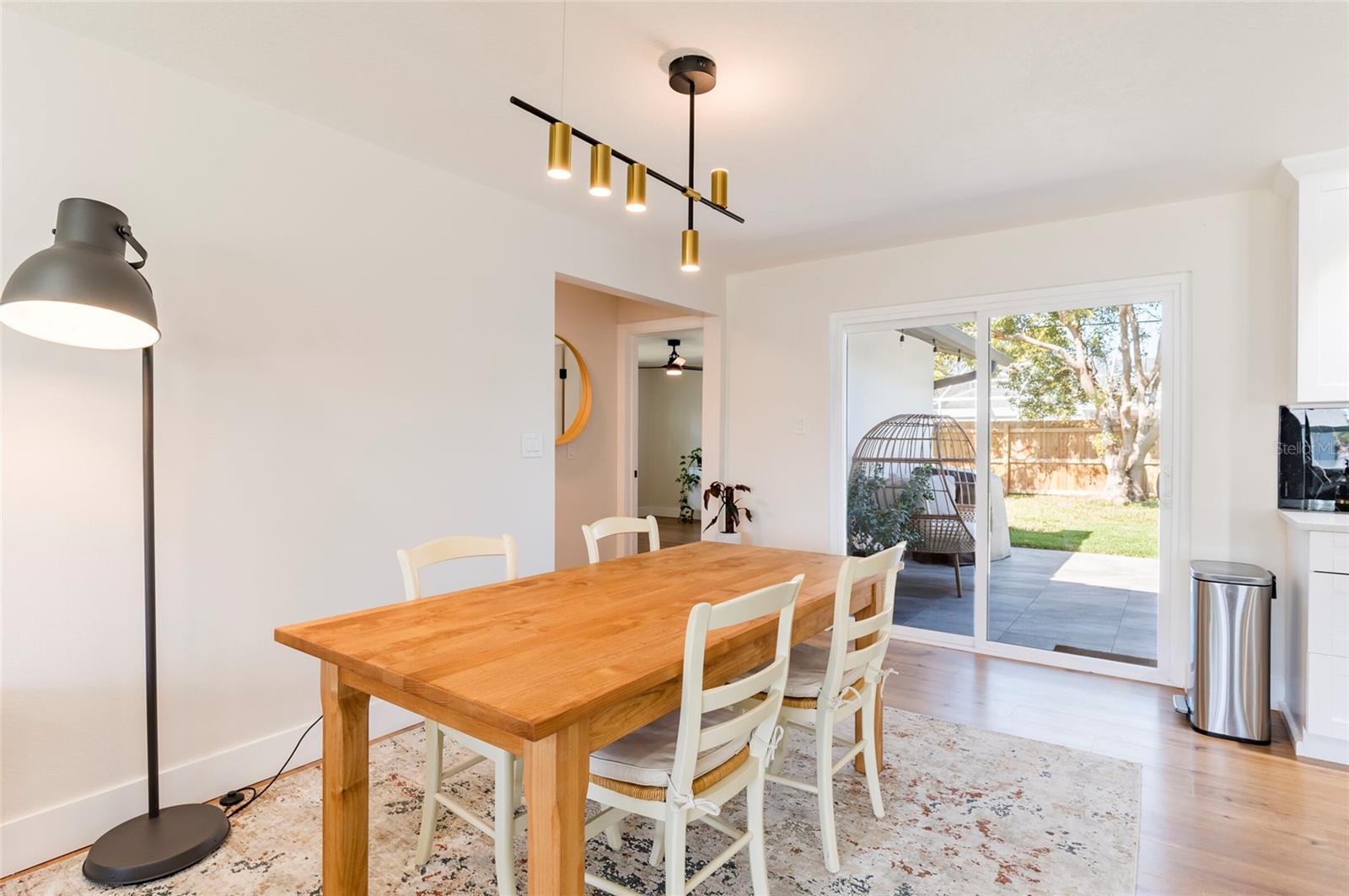 Listing photo id 14 for 14261 113th Avenue