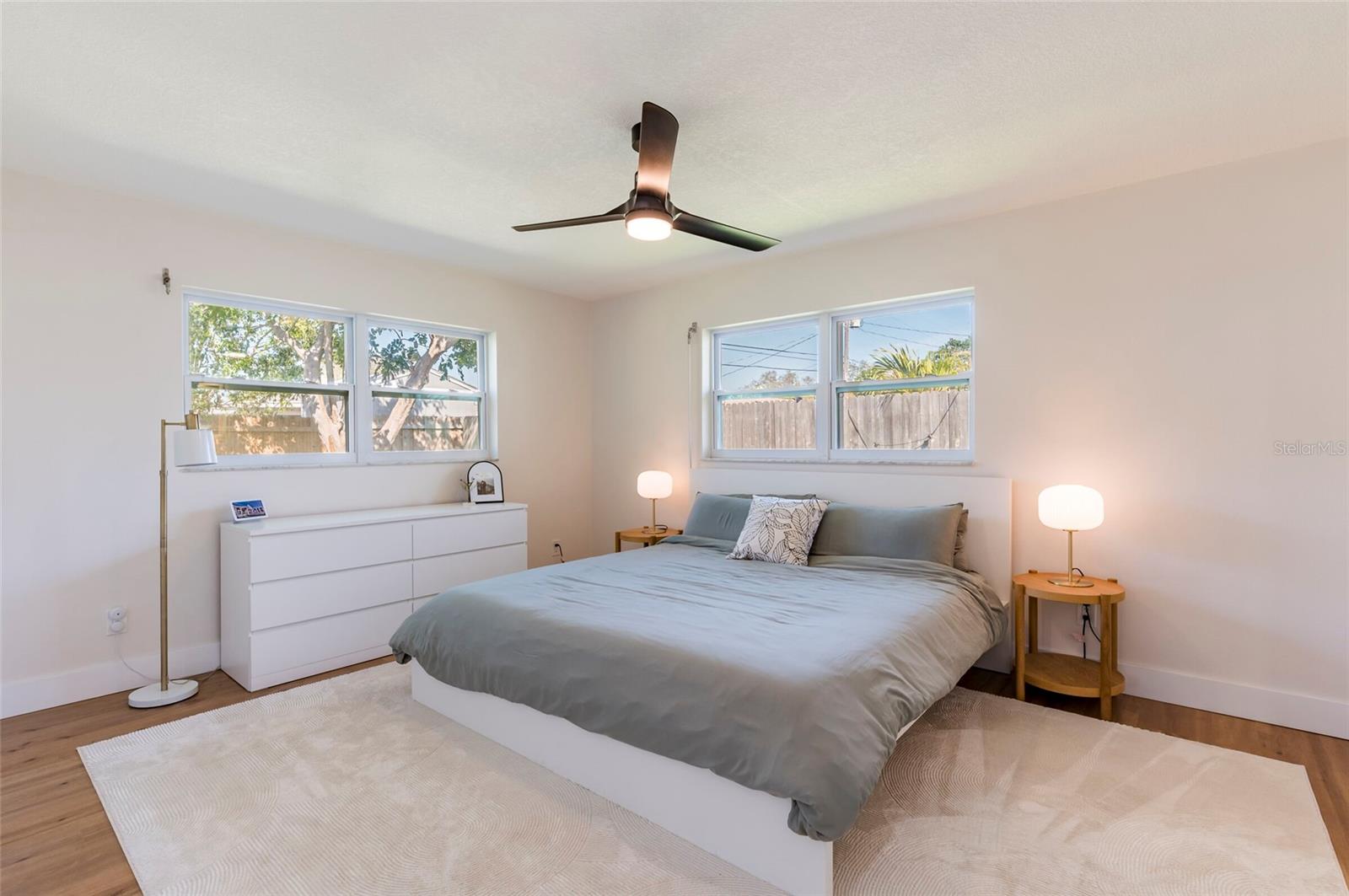 Listing photo id 19 for 14261 113th Avenue