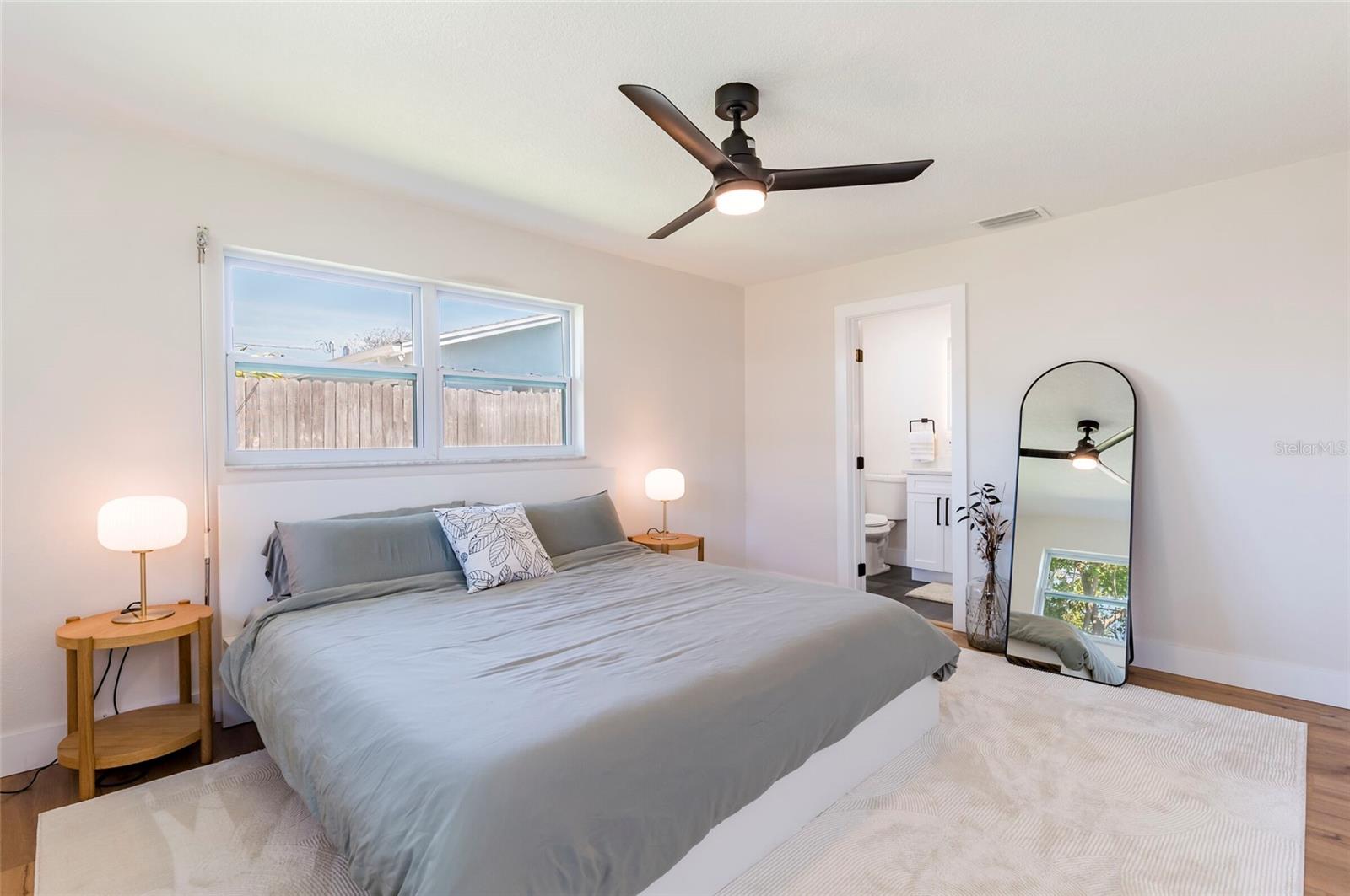 Listing photo id 20 for 14261 113th Avenue