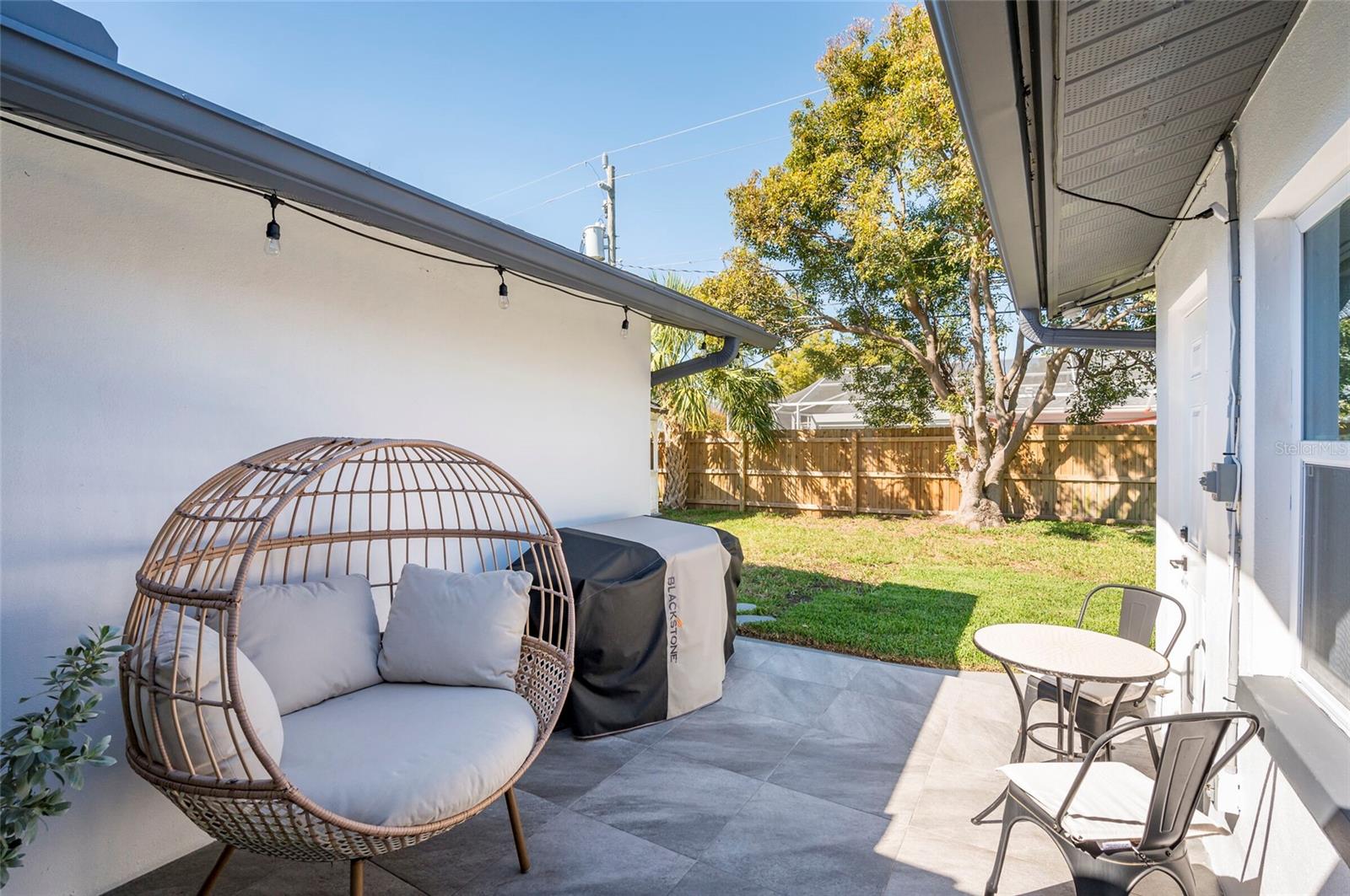 Listing photo id 30 for 14261 113th Avenue