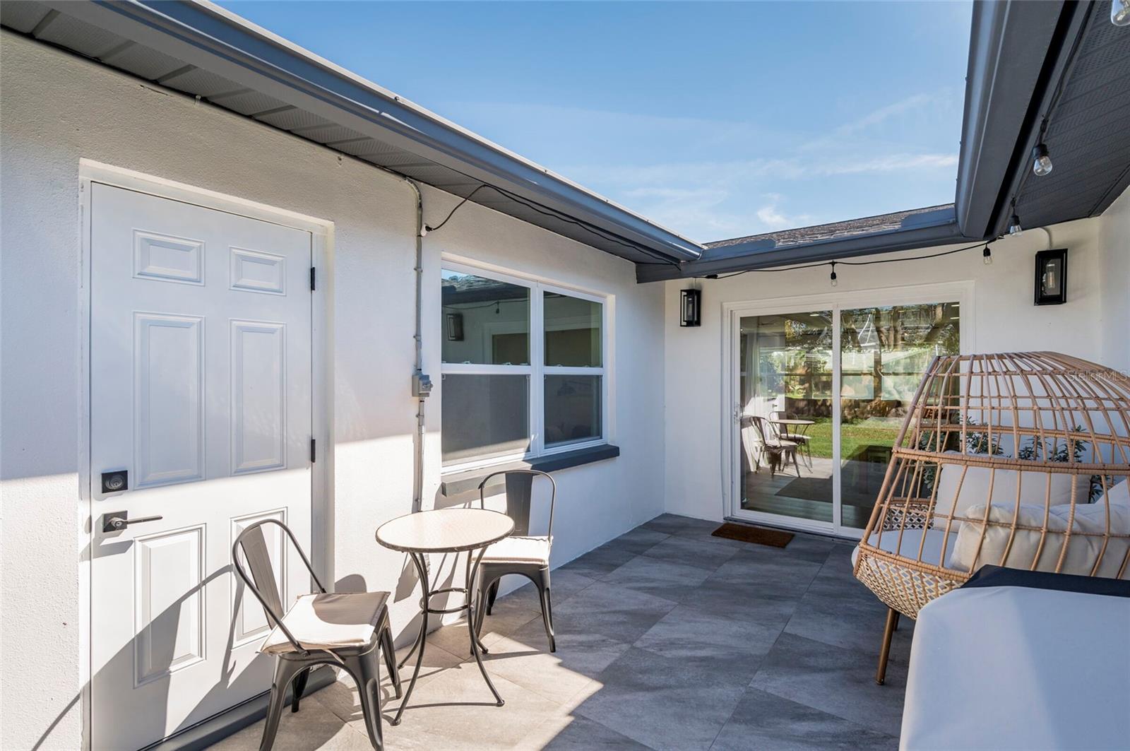 Listing photo id 31 for 14261 113th Avenue
