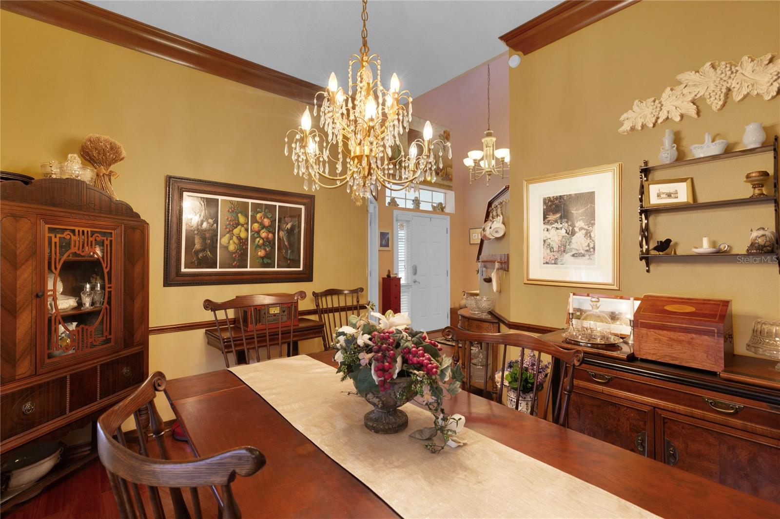 Listing photo id 12 for 2015 Long Branch Lane