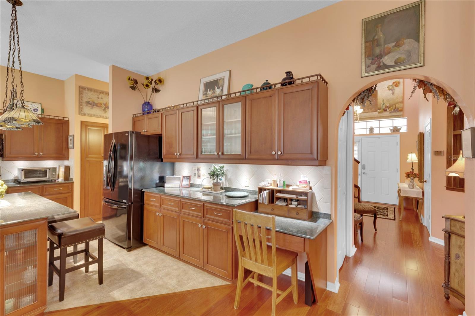 Listing photo id 17 for 2015 Long Branch Lane