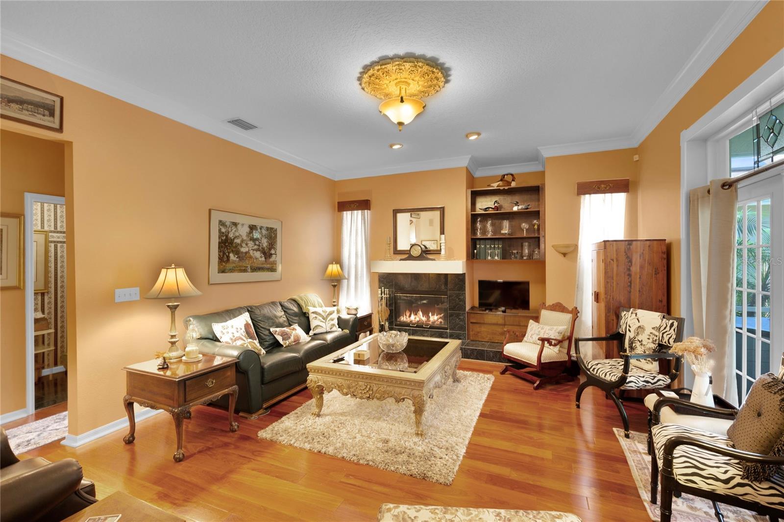 Listing photo id 21 for 2015 Long Branch Lane
