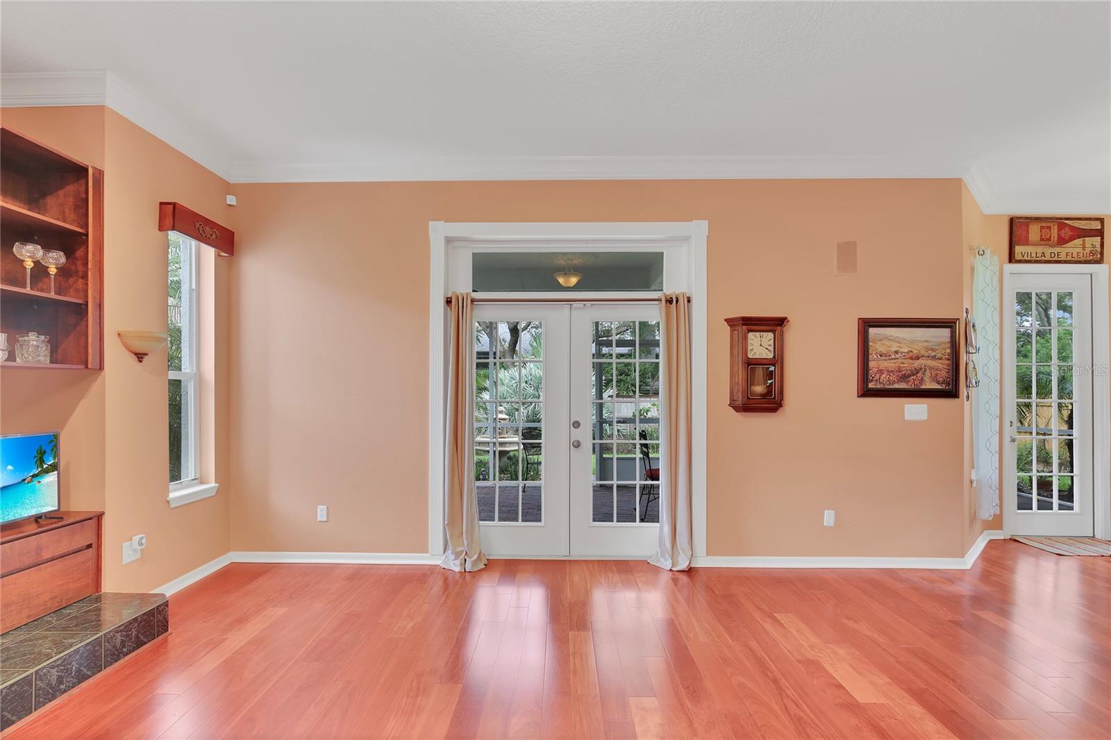 Listing photo id 24 for 2015 Long Branch Lane