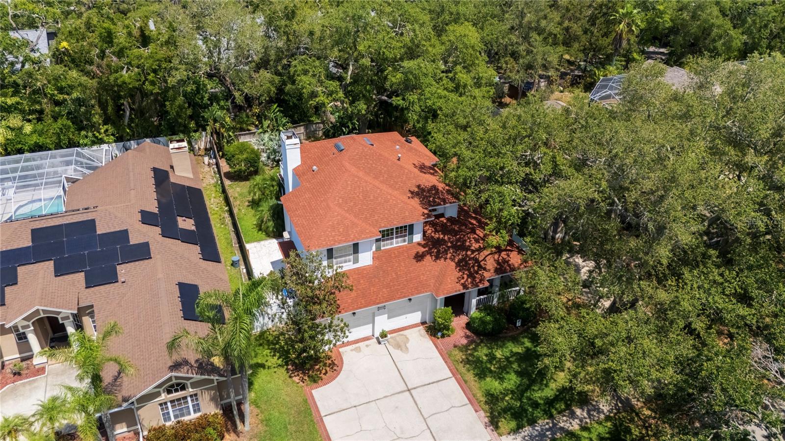 Listing photo id 1 for 2015 Long Branch Lane