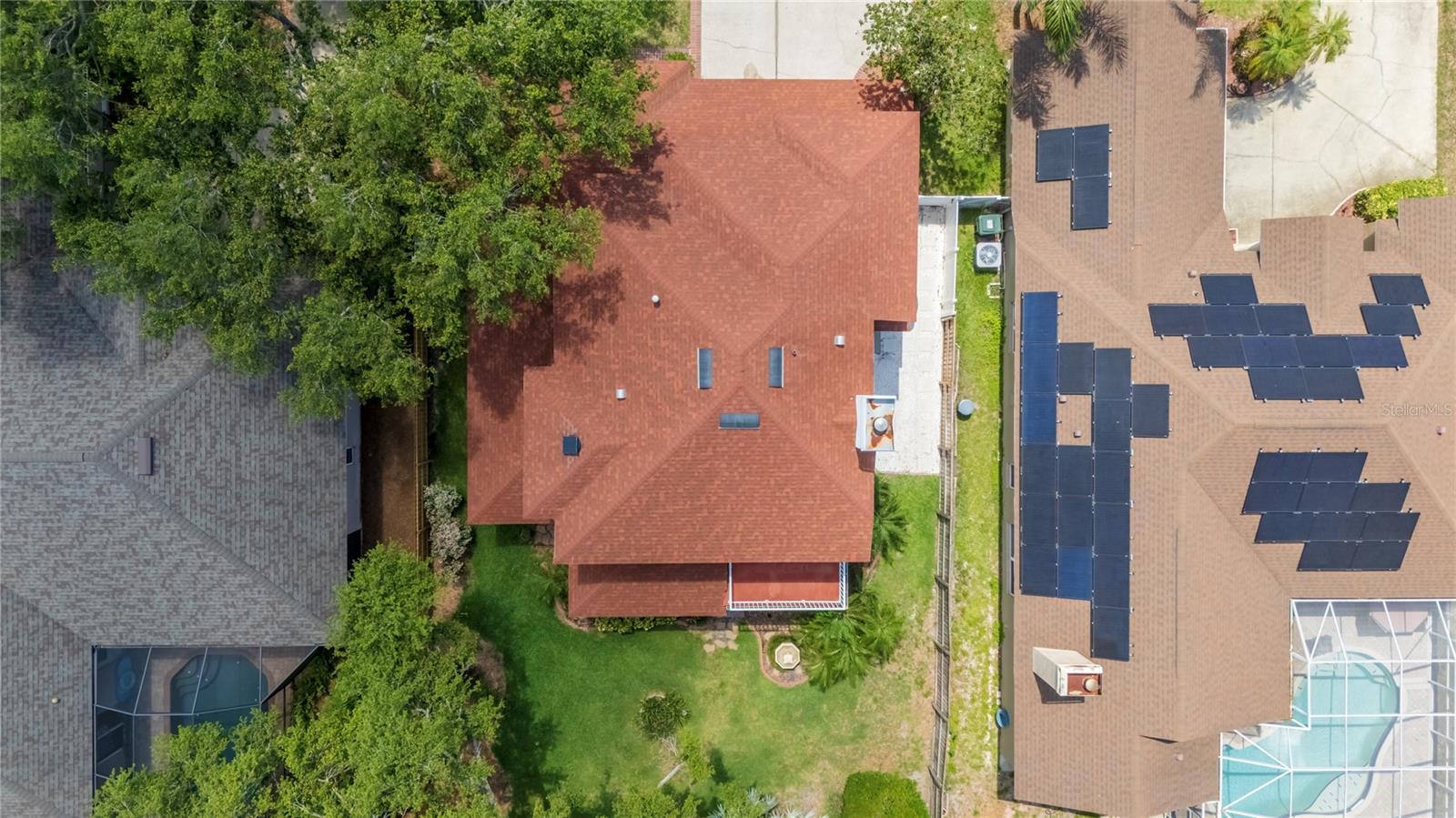 Listing photo id 54 for 2015 Long Branch Lane
