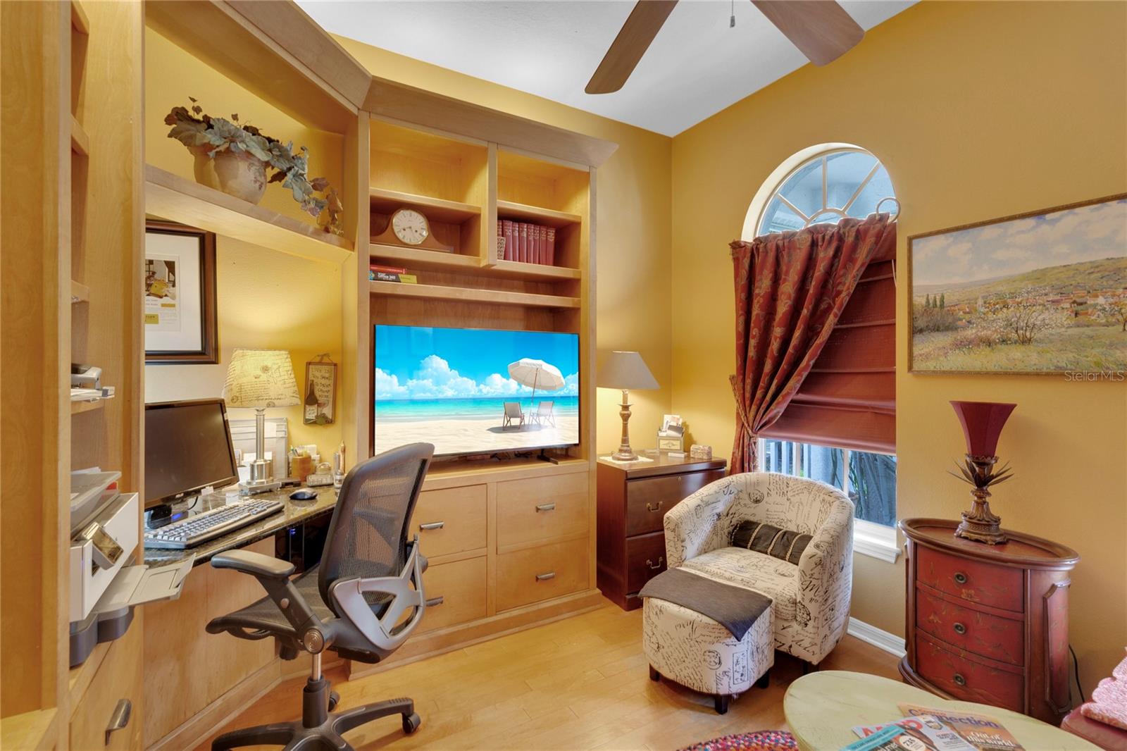 Listing photo id 6 for 2015 Long Branch Lane