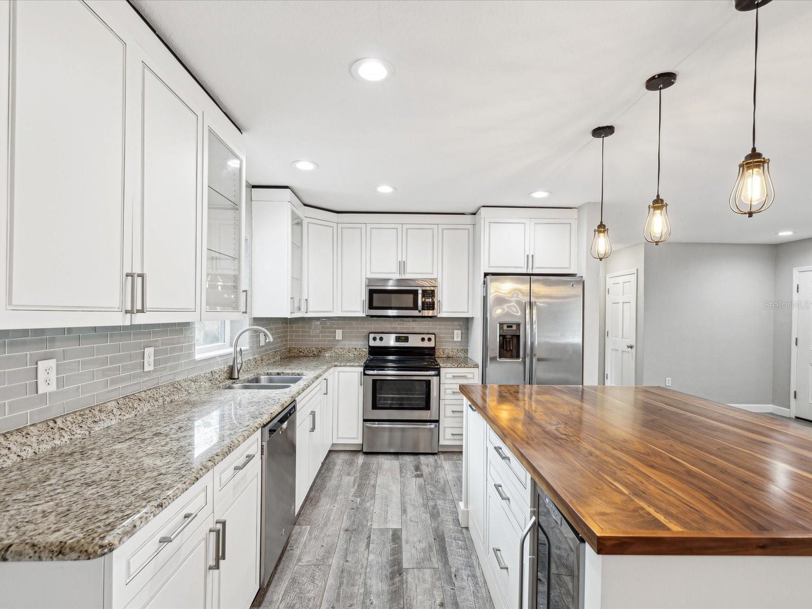 Image 2 of 67 For 605 Gardenia Street