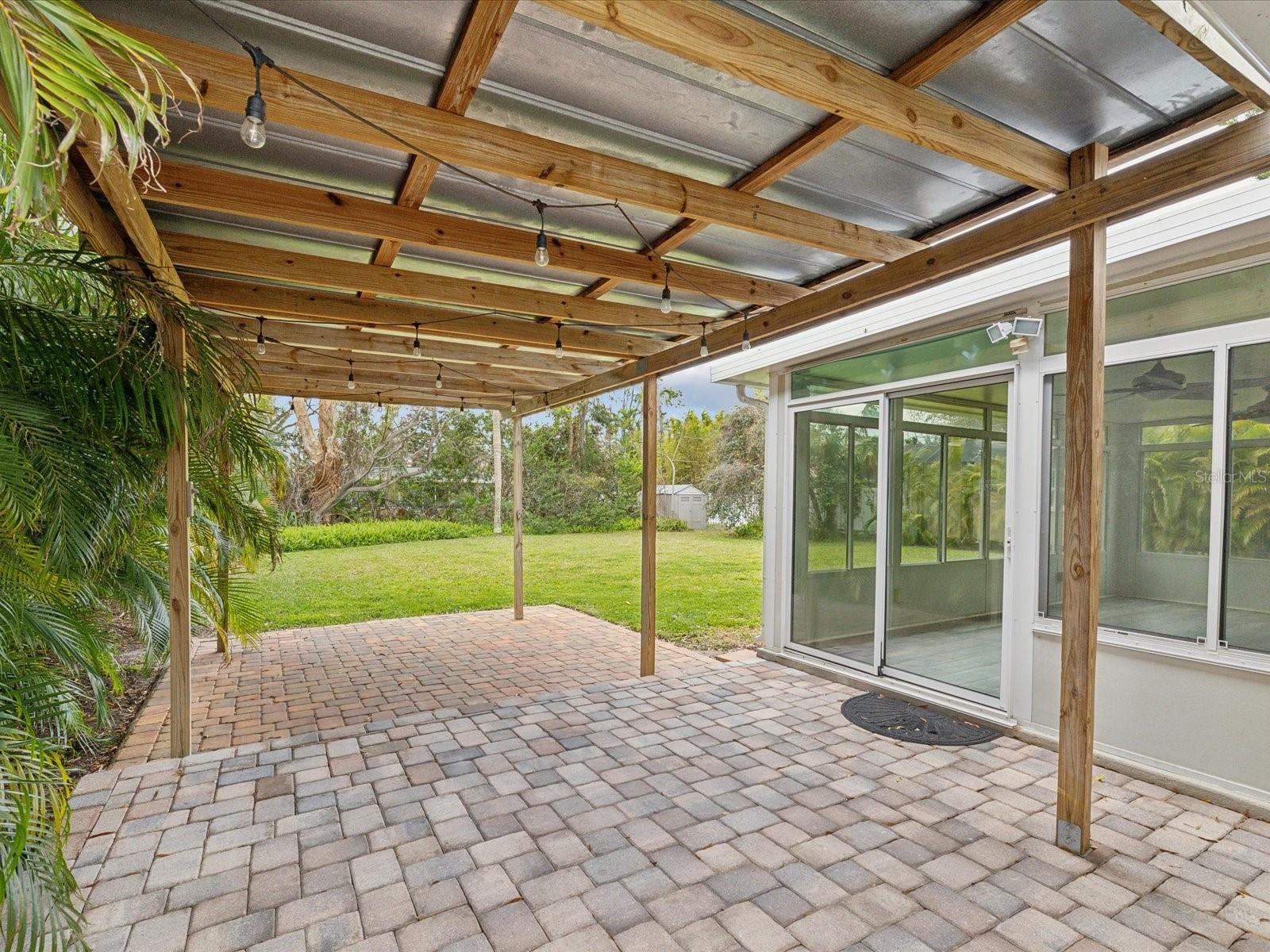 Image 29 of 67 For 605 Gardenia Street
