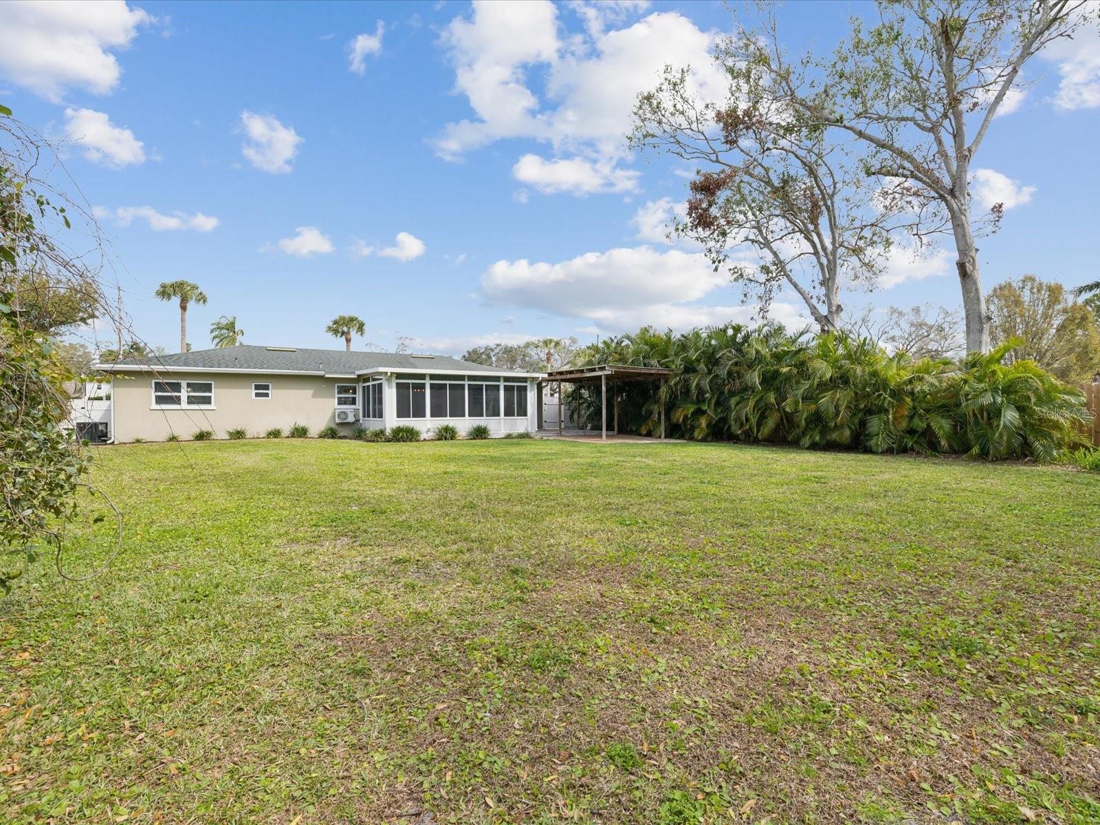 Image 33 of 67 For 605 Gardenia Street