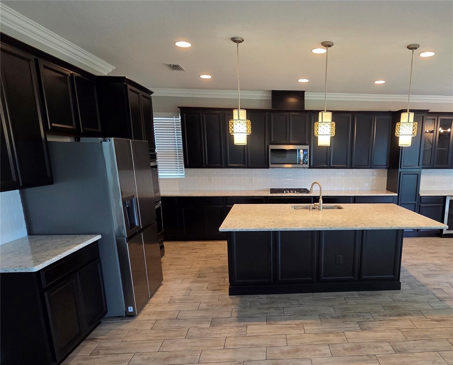 Image 4 of 35 For 1521 Sourwood Drive
