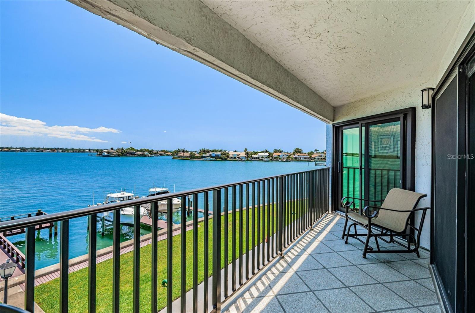 Image 18 of 35 For 240 Sand Key Estates Drive 222