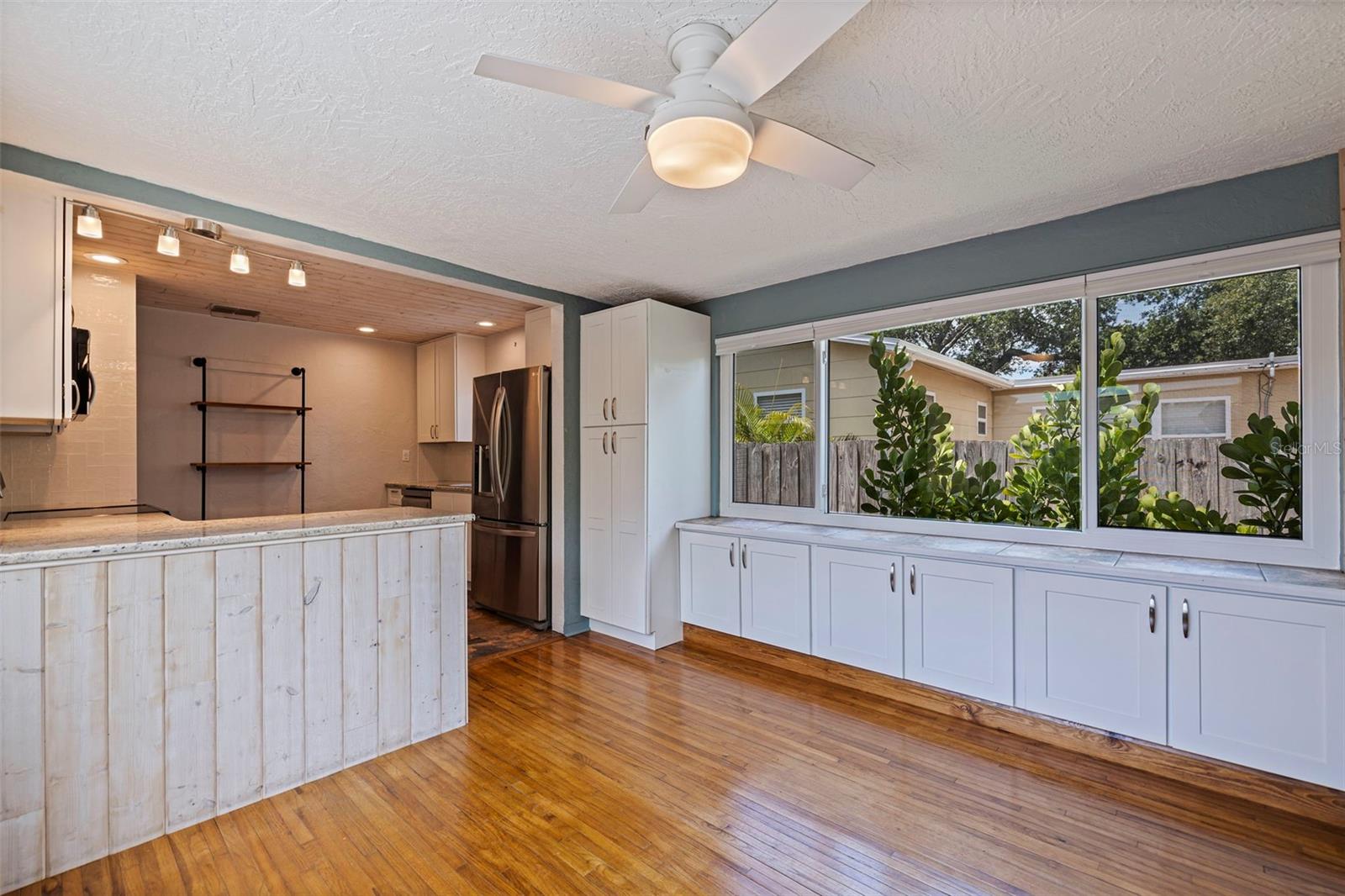 Image 15 of 34 For 131 44th Avenue N