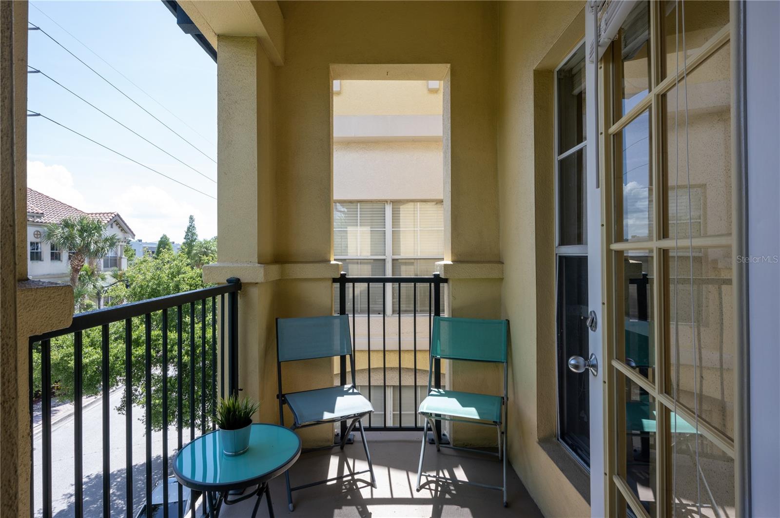 Image 22 of 22 For 2421 Horatio Street 838