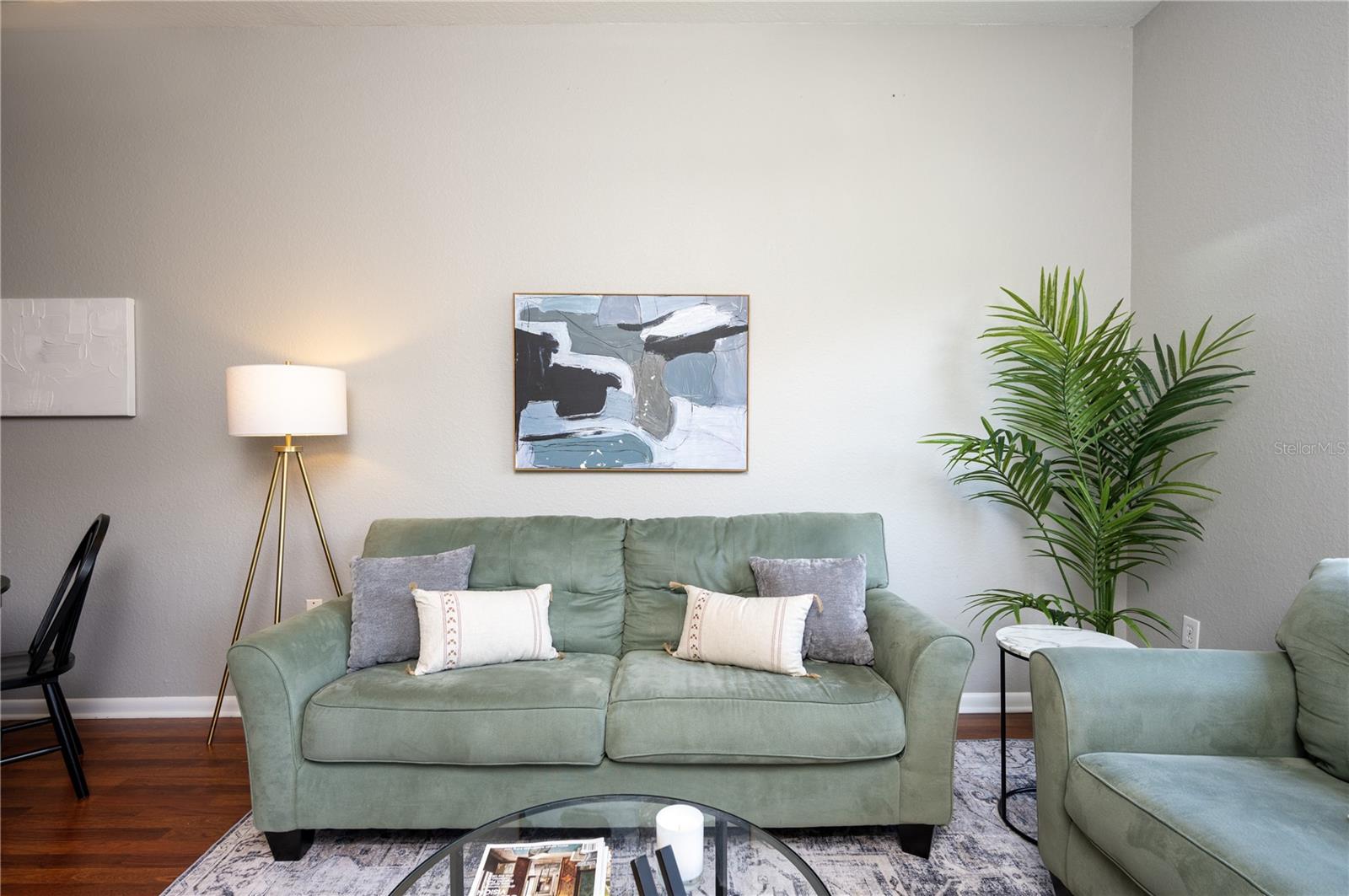 Image 5 of 22 For 2421 Horatio Street 838