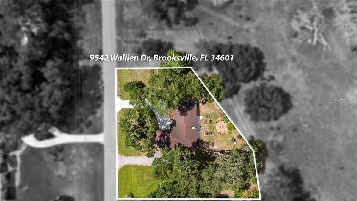 Image 4 of 75 For 9542 Wallien Drive