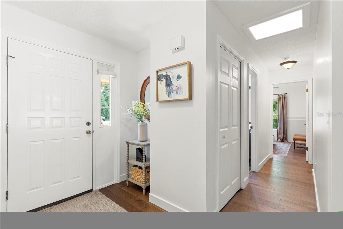 Image 8 of 75 For 9542 Wallien Drive
