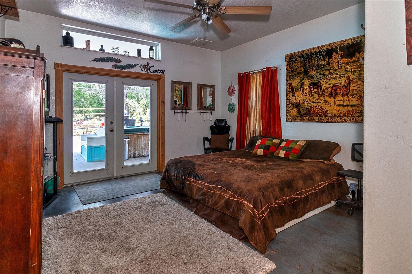 Image 32 of 71 For 15625 Olney Lane