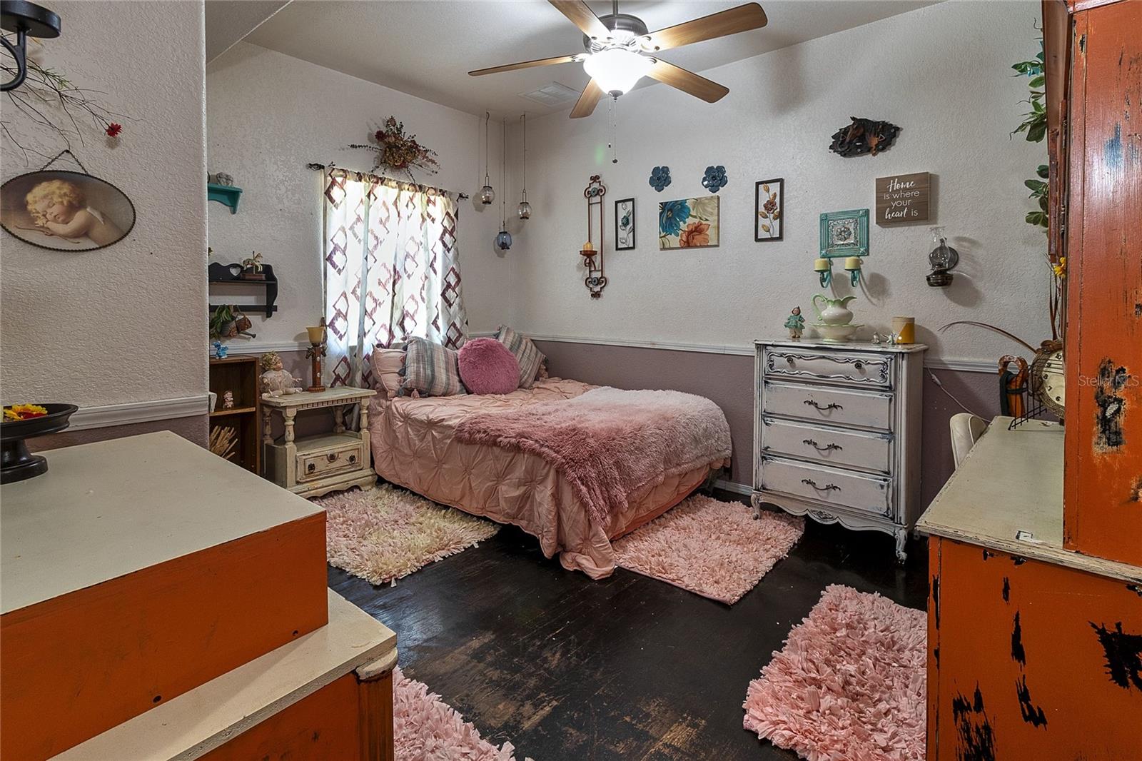Image 36 of 71 For 15625 Olney Lane