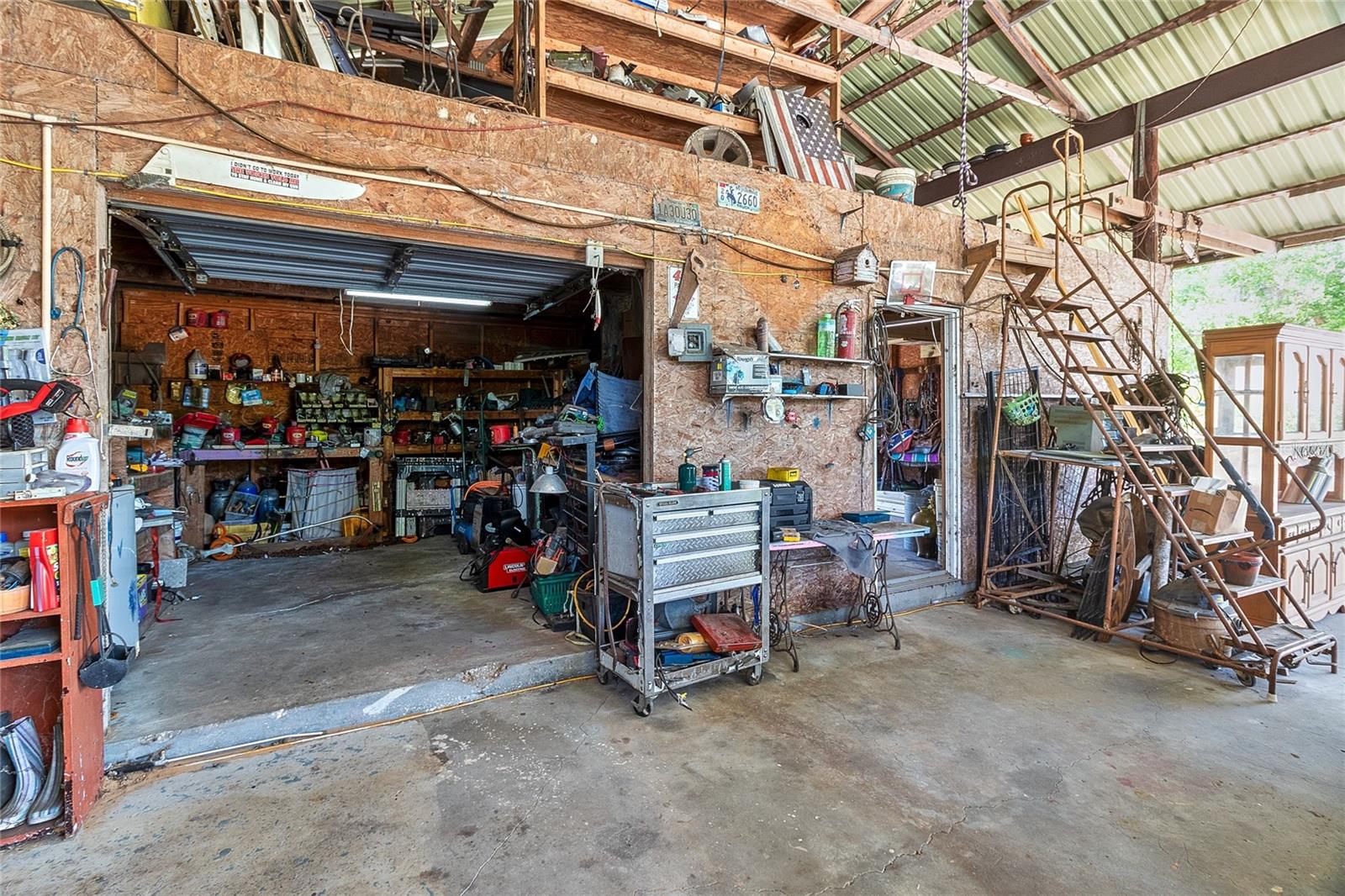 Image 66 of 71 For 15625 Olney Lane