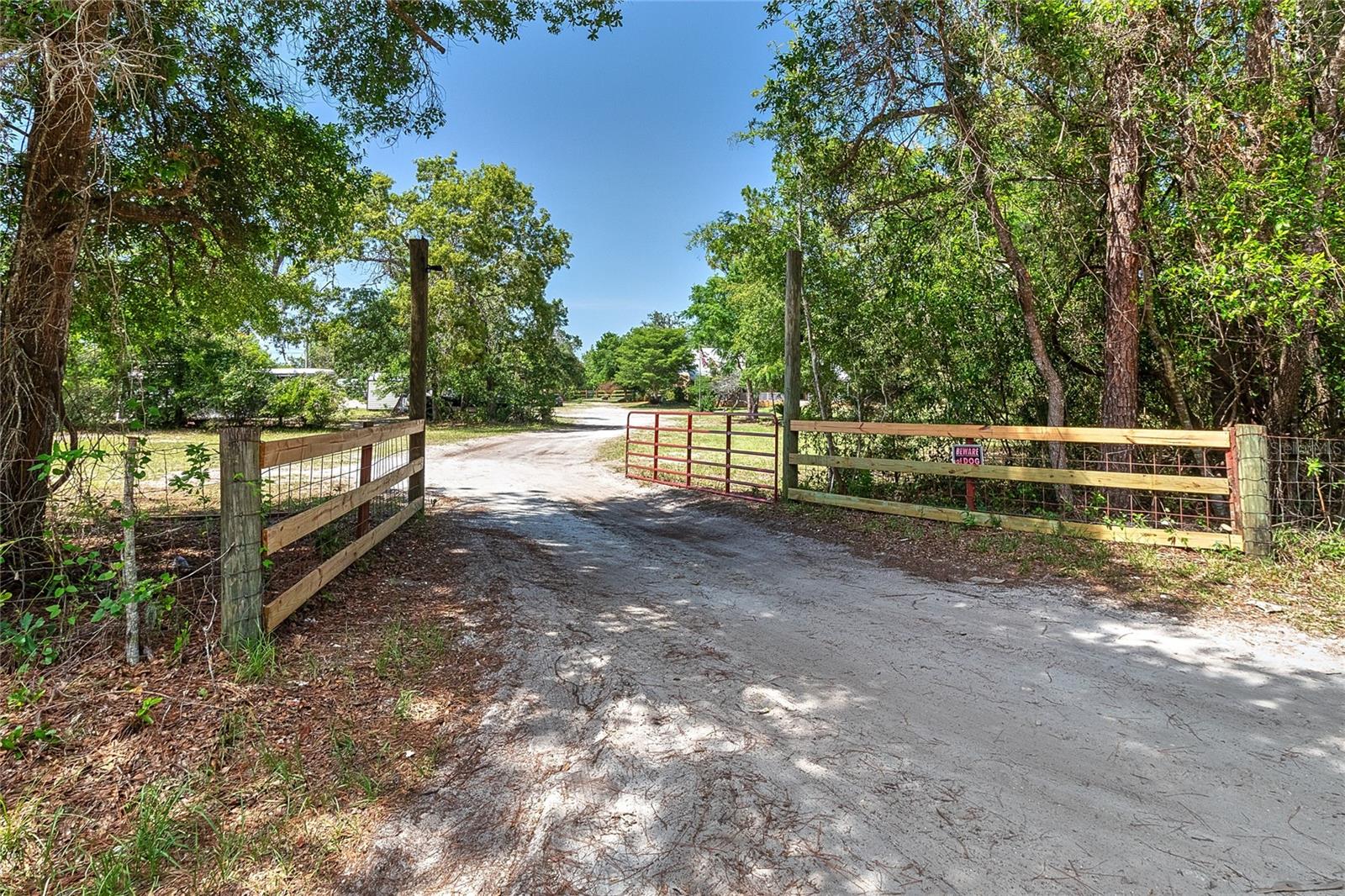 Image 70 of 71 For 15625 Olney Lane