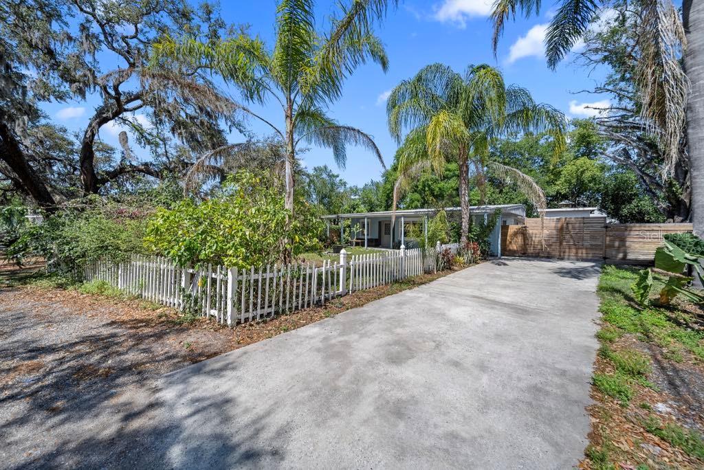 Image 2 of 22 For 12304 Woodleigh Avenue