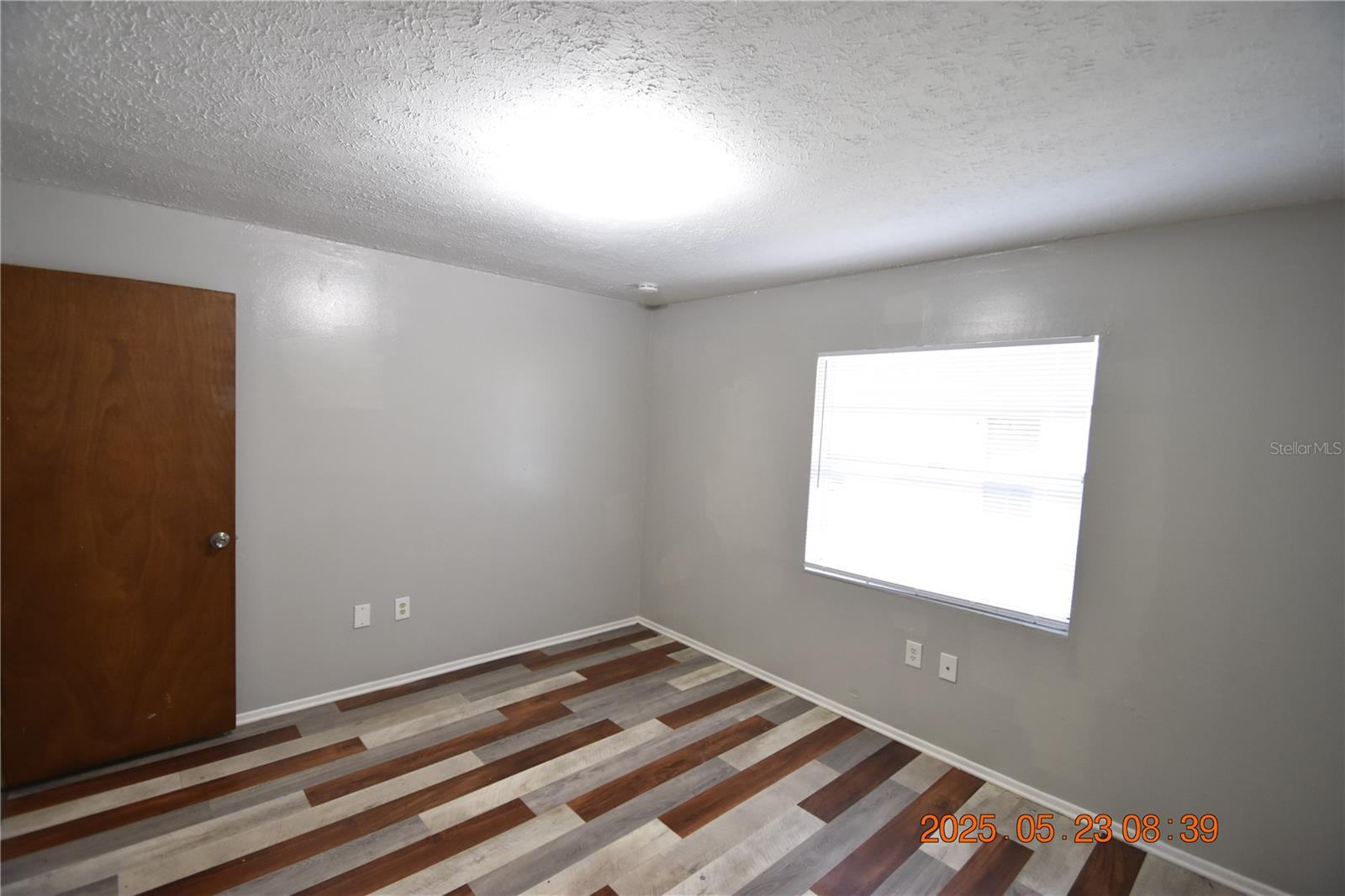 Image 13 of 20 For 10405 Arden Avenue A