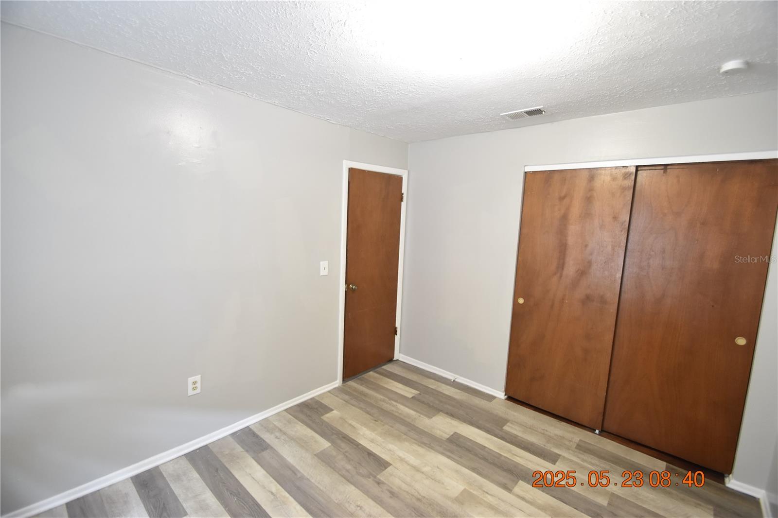 Image 18 of 20 For 10405 Arden Avenue A