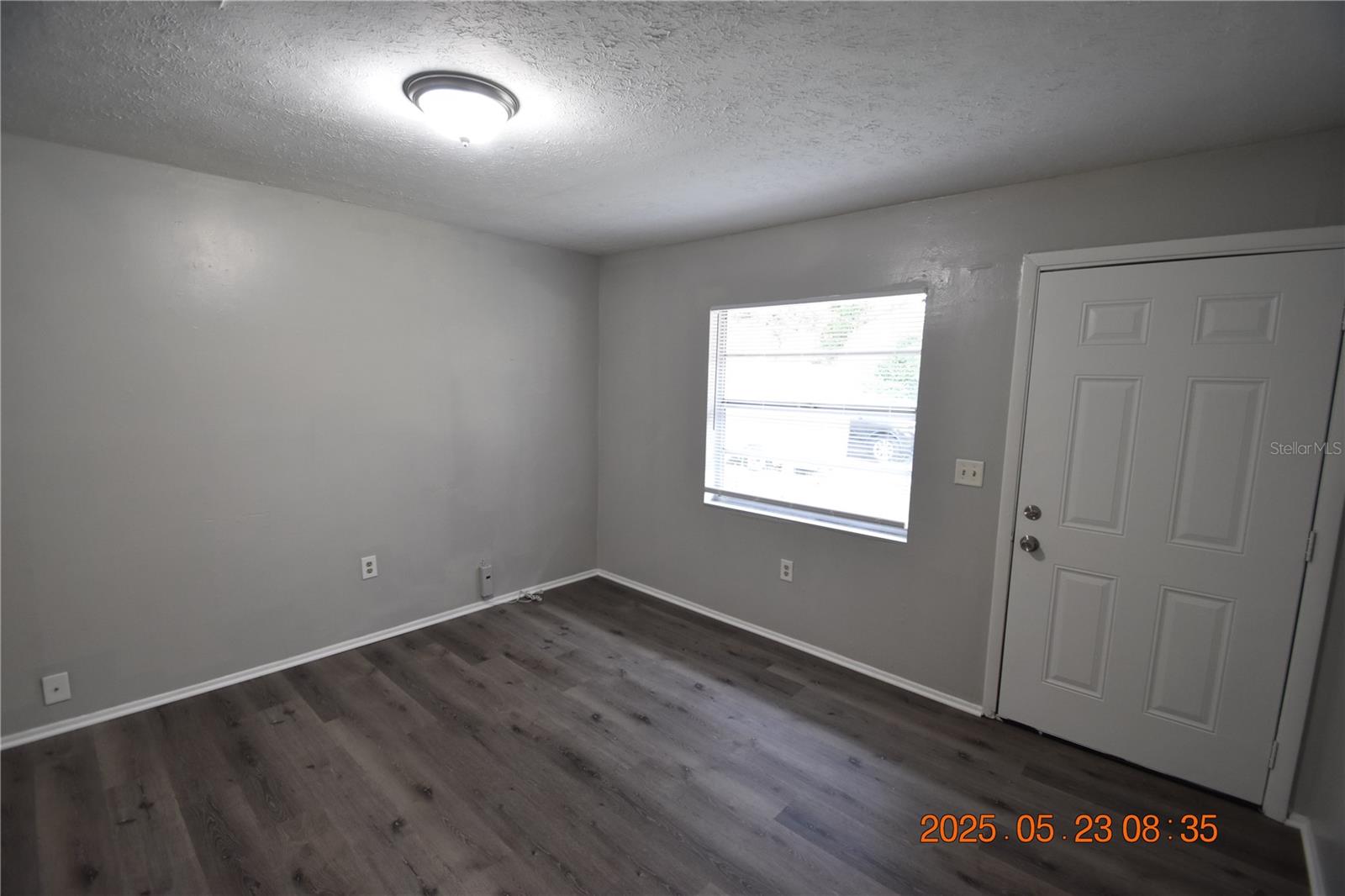 Image 9 of 20 For 10405 Arden Avenue A