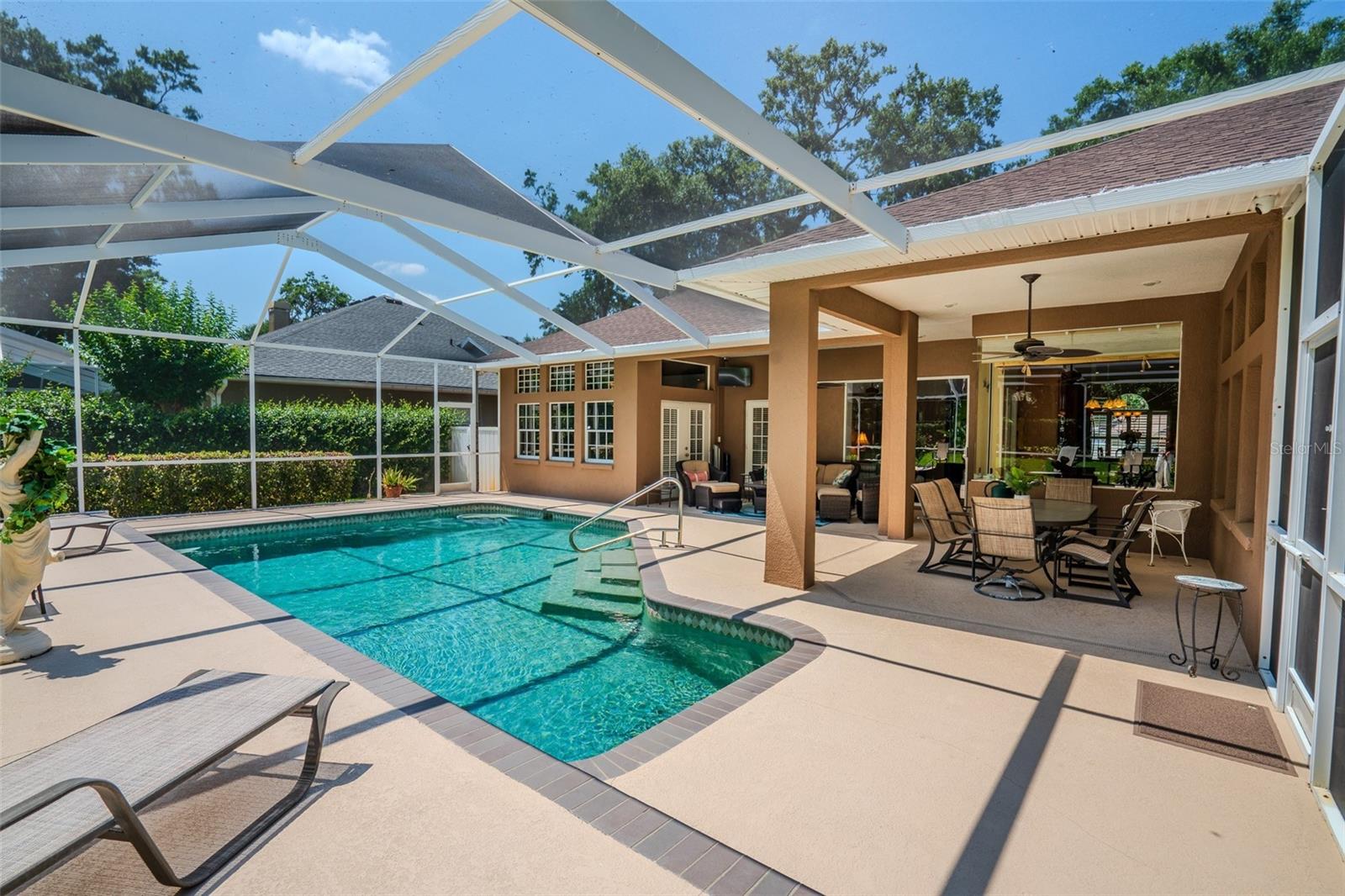 Image 19 of 29 For 2417 Valrico Forest Drive