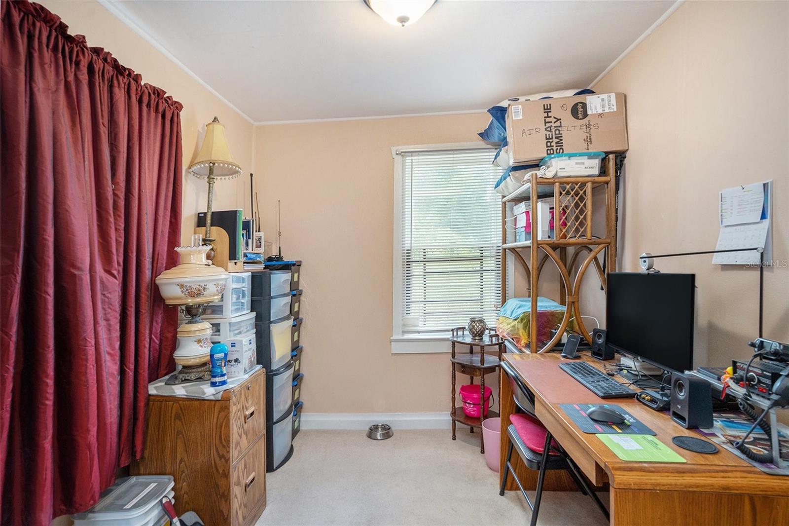 Listing photo id 19 for 3405 Diana Street